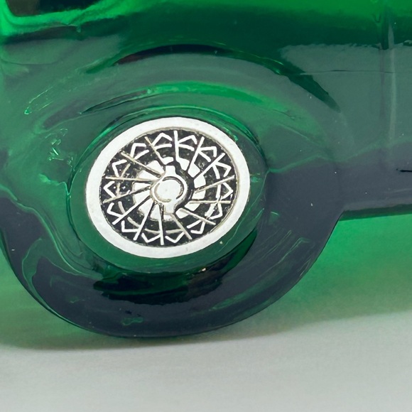 Avon VTG Green Jaguar Car Decanter EMPTY - Picture 7 of 7